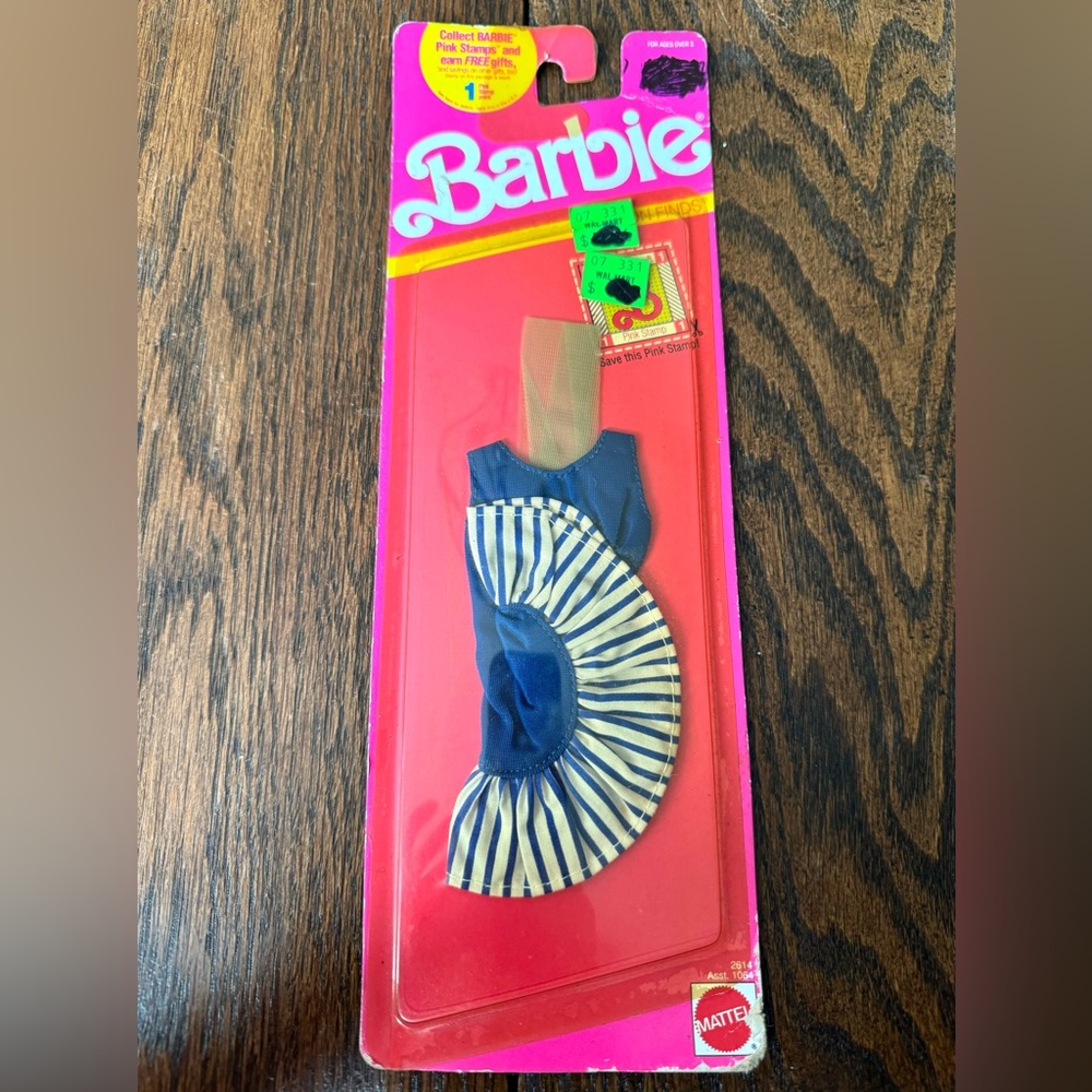 1990 Barbie Fashion Finds 2614 1064 Blue and White Striped Dress with Stockings.